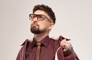 Julik розіграв мережу прем’єрою: загадкова «Скрипалька»