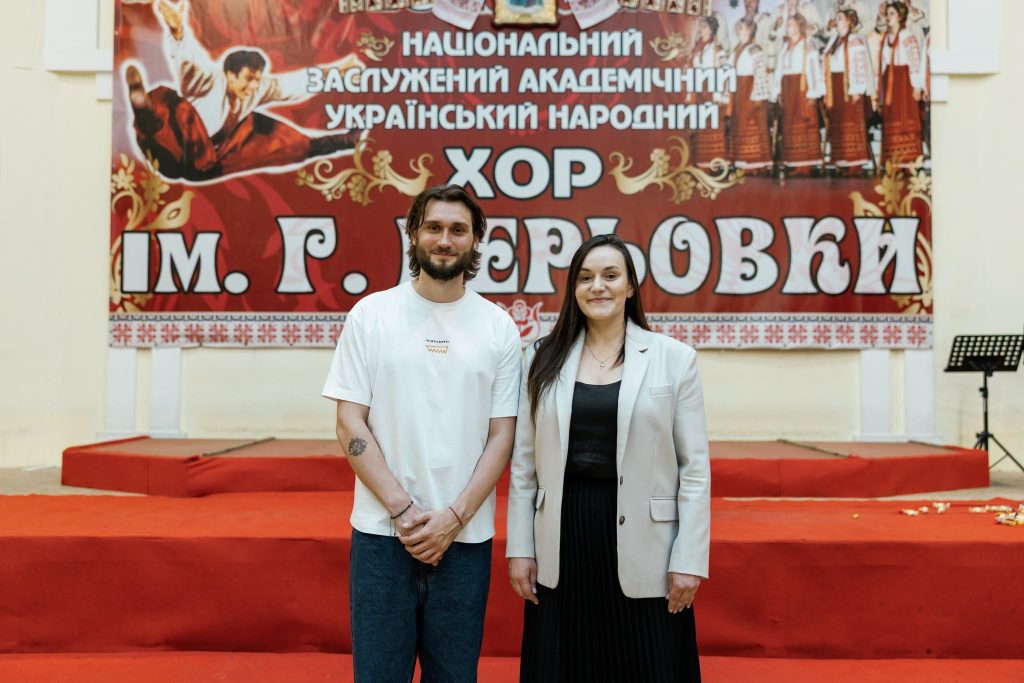Яценко та міністерка Бережна