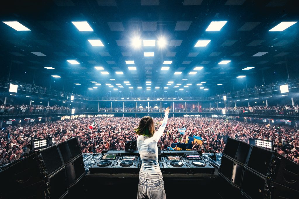 Miss Monique представила на Tomorrowland шоу BIORHYTHM