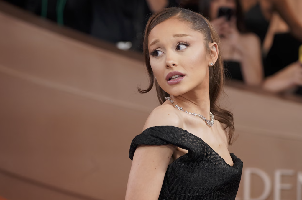 Ariana Grande – Petal (переклад)